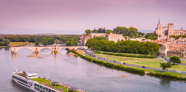 Scenic, Avignon